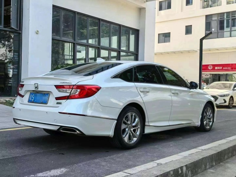 广州21年本田雅阁7