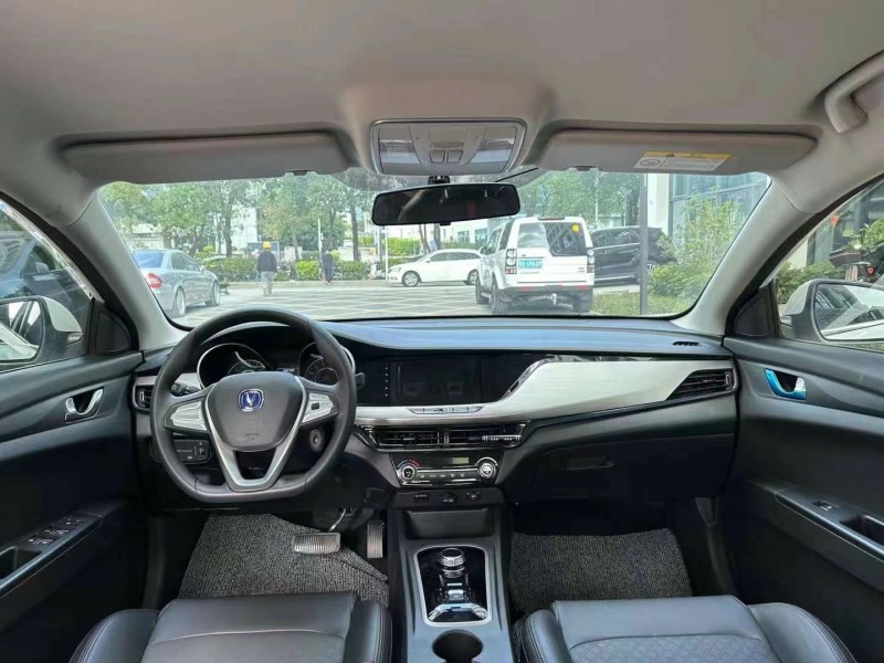 广州23年长安汽车逸动5