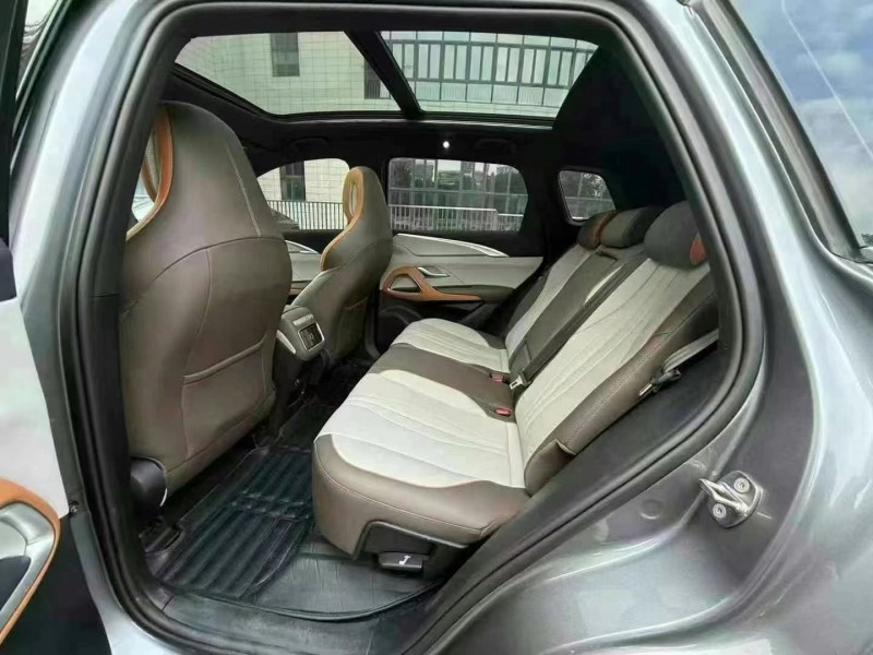 广州23年比亚迪宋4