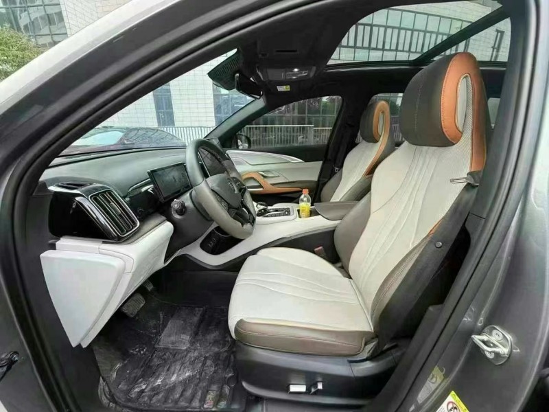 广州23年比亚迪宋6