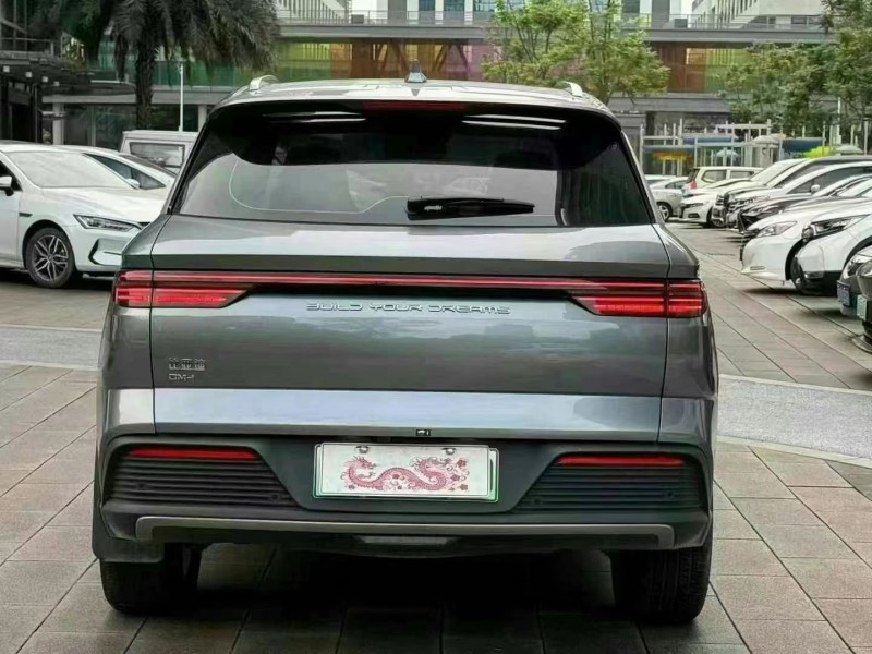 广州23年比亚迪宋9