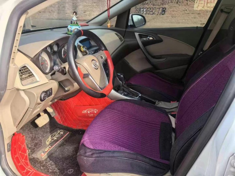 保定13年别克英朗GT8