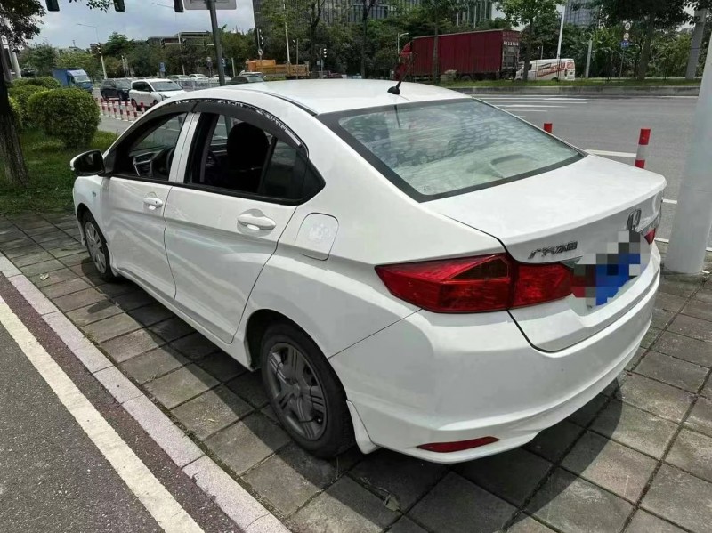 济宁17年本田锋范9