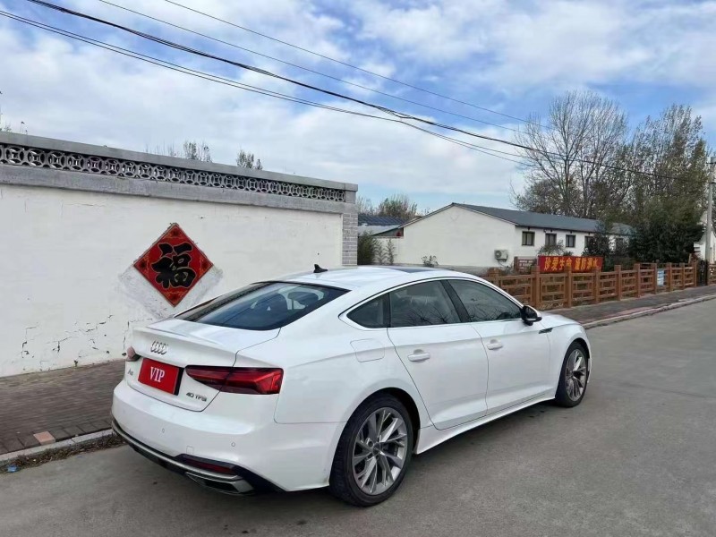 青岛21年奥迪A57