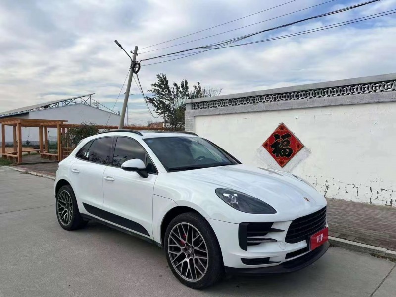青岛19年保时捷Macan3
