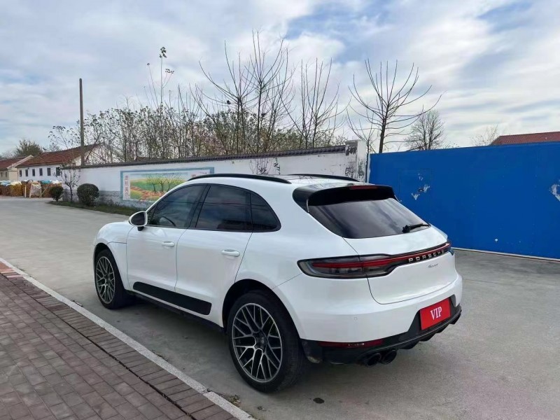 青岛19年保时捷Macan8
