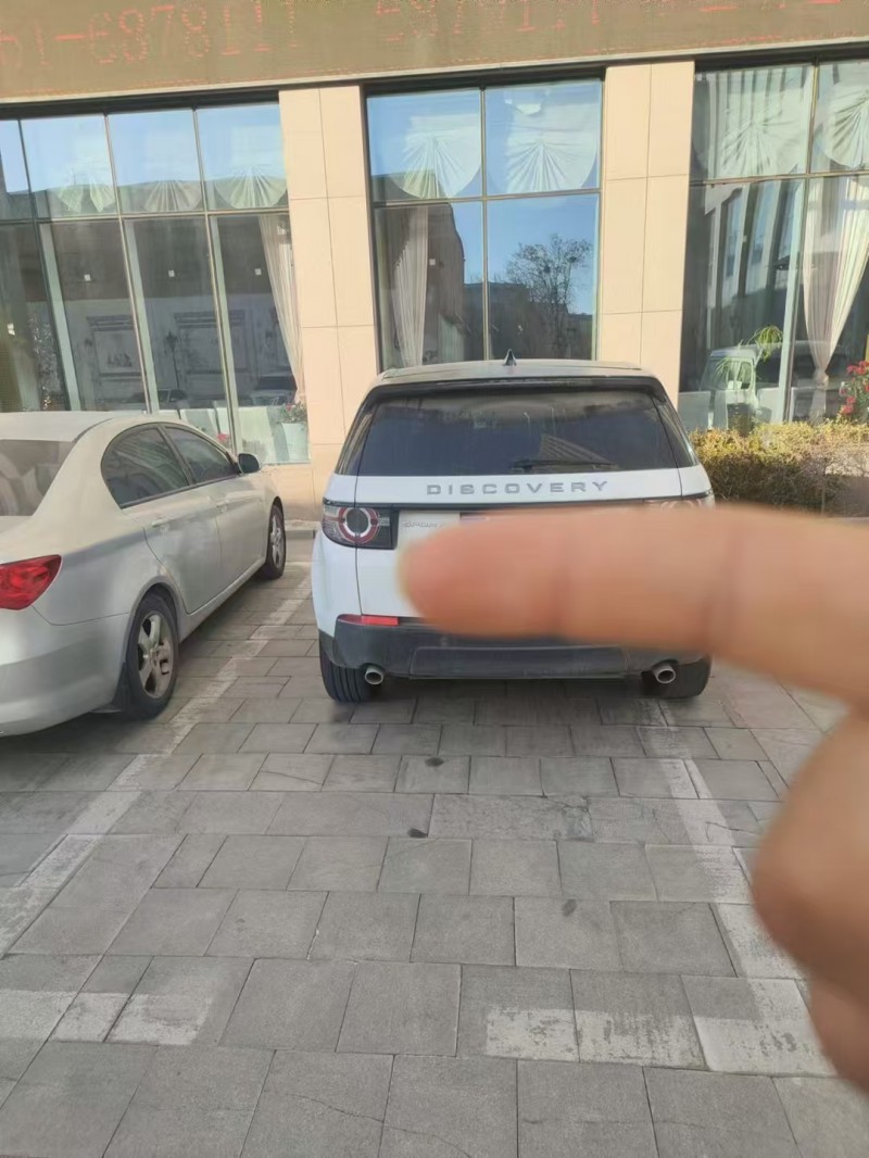 济宁19年路虎神行者4