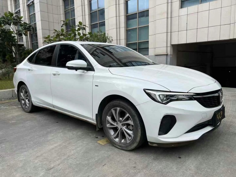 东莞22年别克威朗3