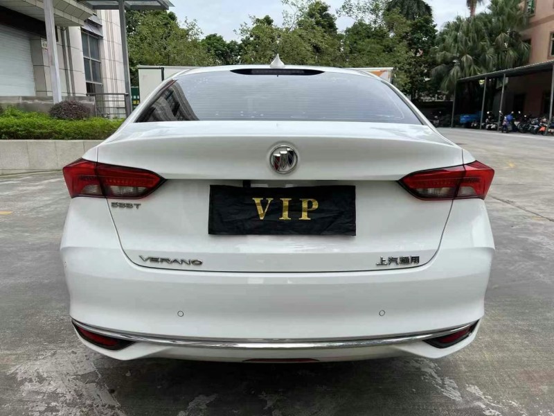 东莞22年别克威朗9