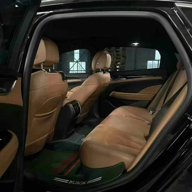 济宁16年别克君越6