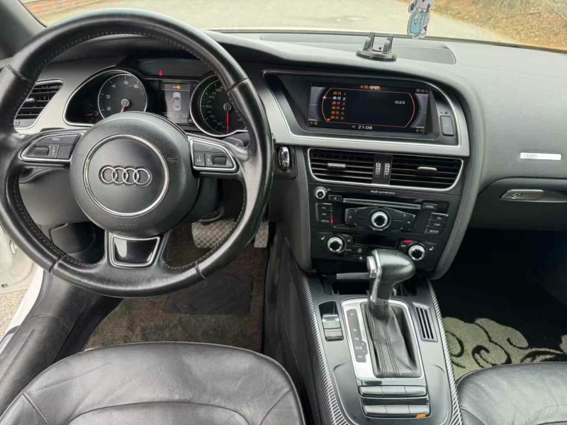 青岛13年奥迪A56