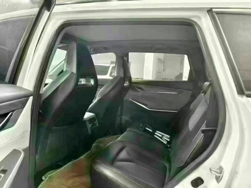 成都23年長安汽車CS754