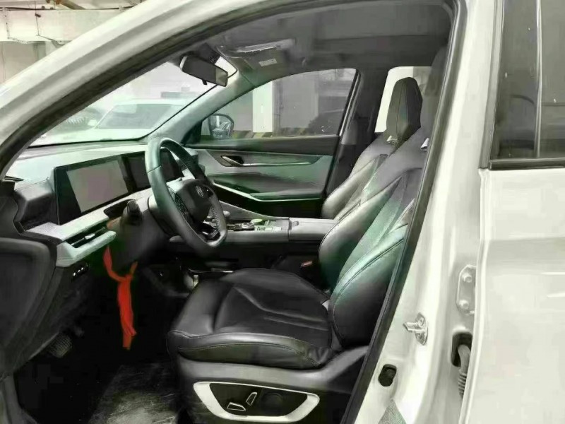 成都23年長安汽車CS755