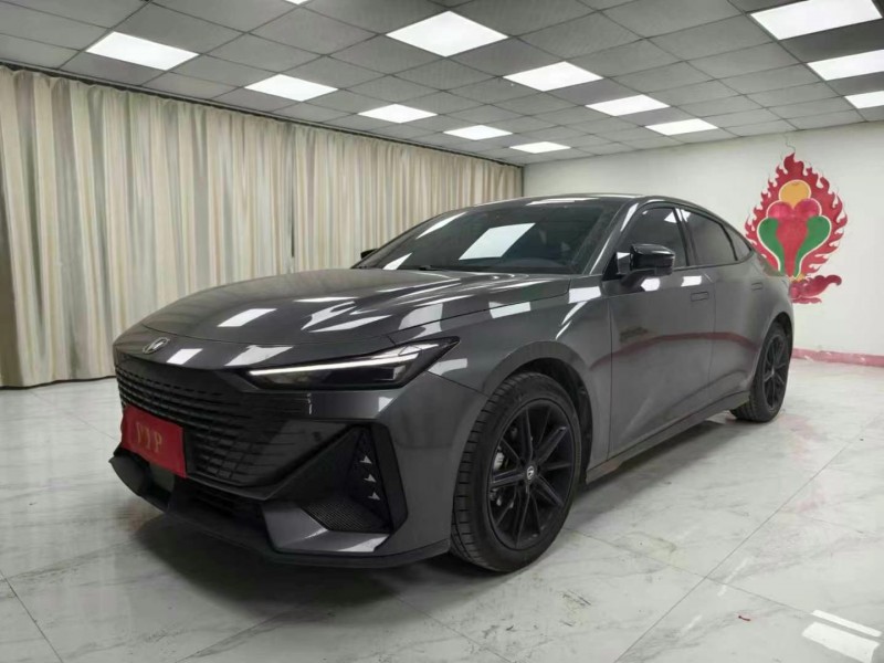成都24年長安汽車UNI-V2