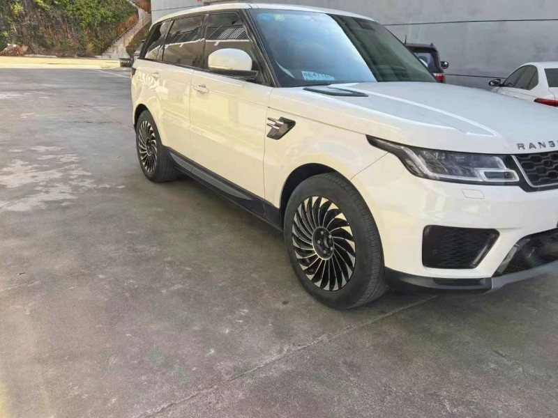 济宁19年路虎揽胜运动3