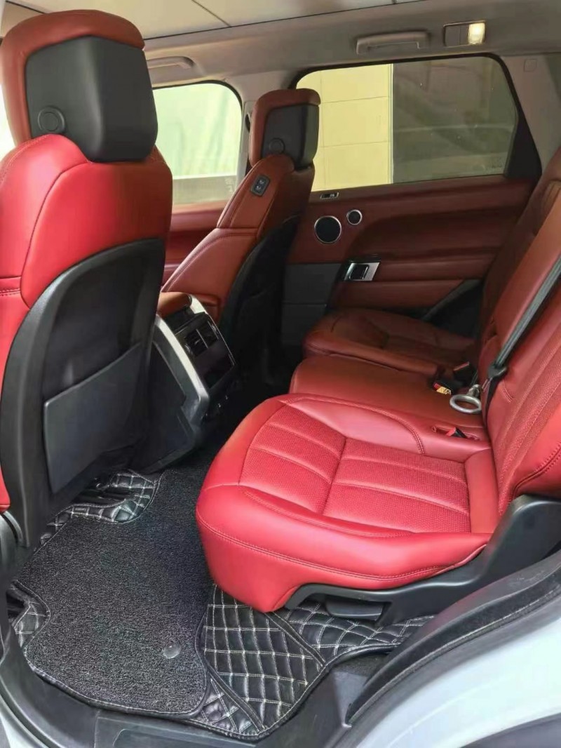 济宁19年路虎揽胜运动4