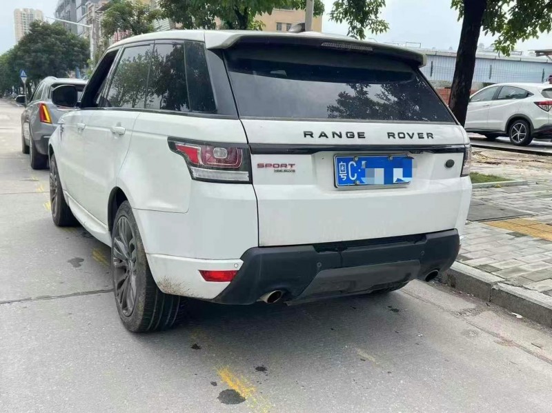 广州18年路虎揽胜运动7