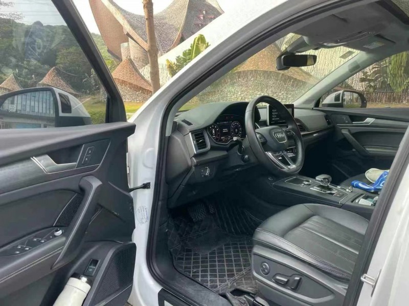 深圳20年奥迪Q54