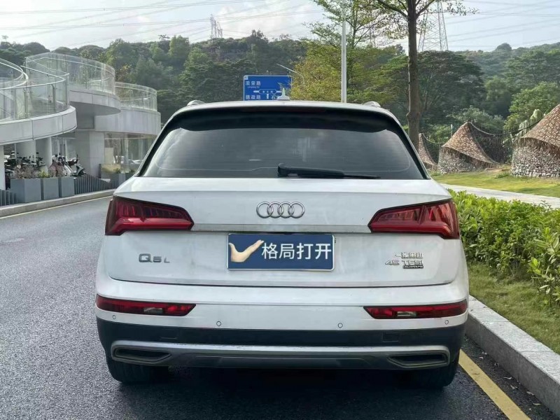 深圳20年奥迪Q59