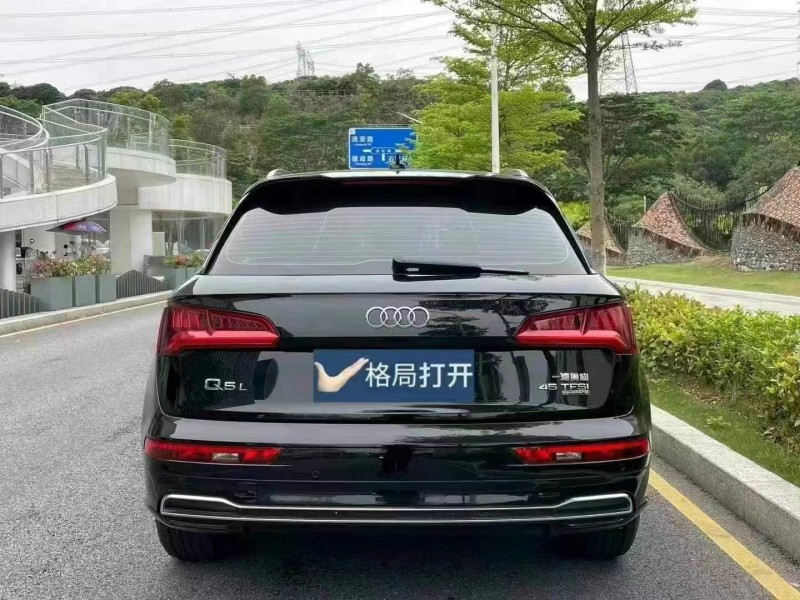 深圳20年奥迪Q59