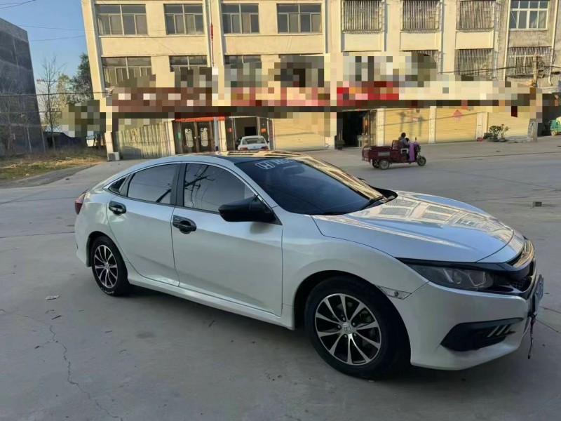 菏泽17年本田思域2