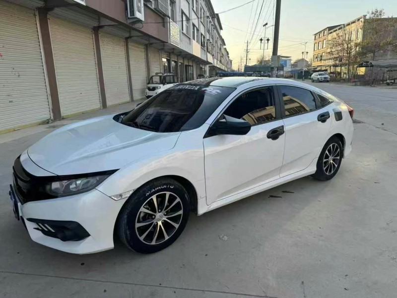 菏泽17年本田思域3