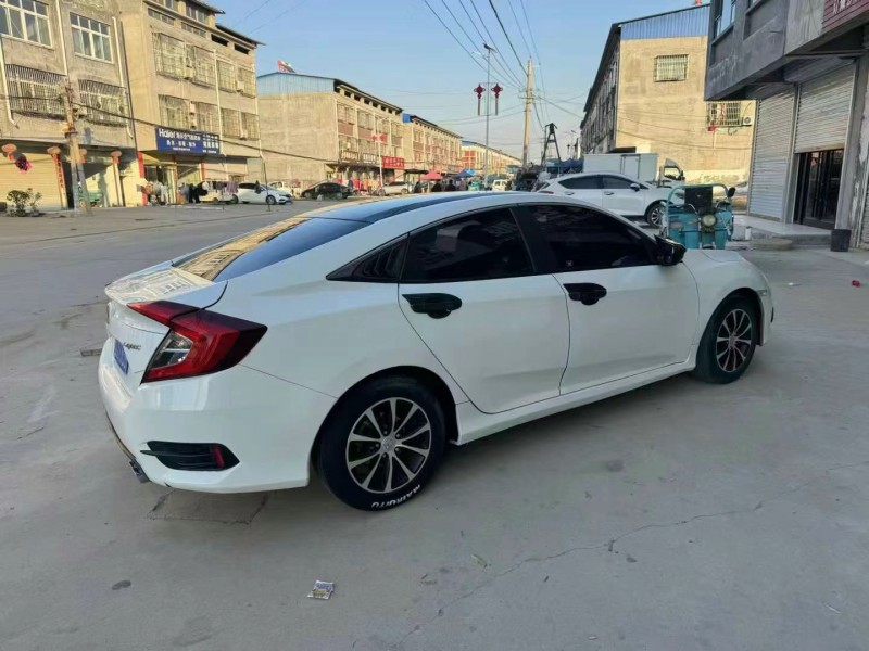 菏泽17年本田思域5