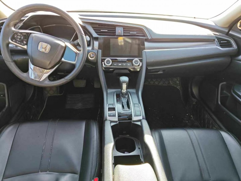 青岛19年本田思域6