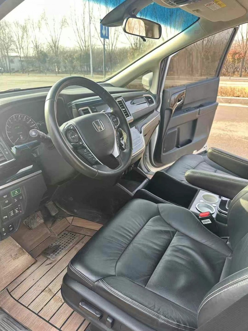 枣庄21年本田艾力绅5