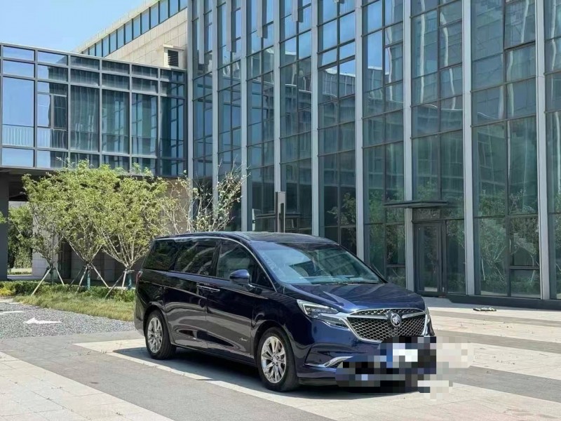 青岛21年别克GL82