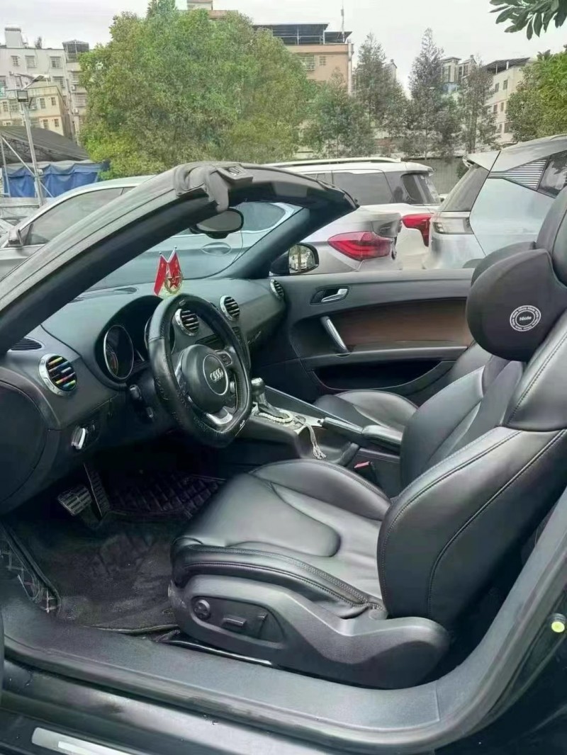 广州13年奥迪TT5