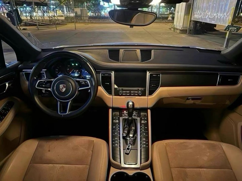 武汉17年保时捷Macan4