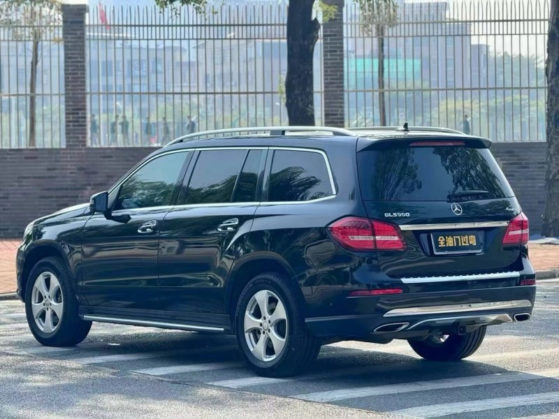 广州17年奔驰GLS5
