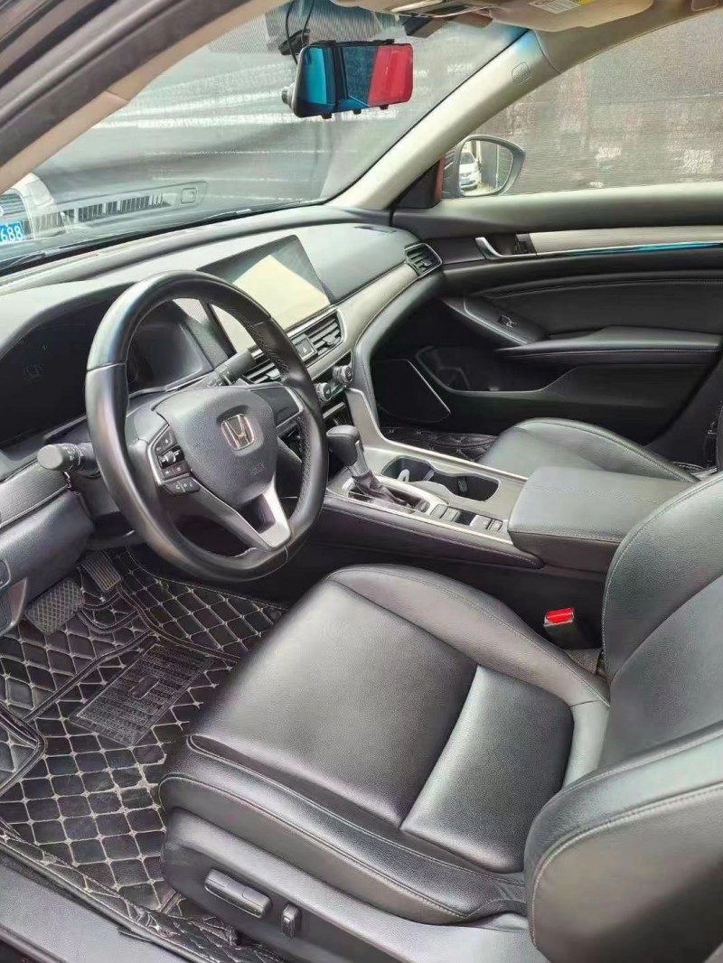 广州23年本田雅阁3