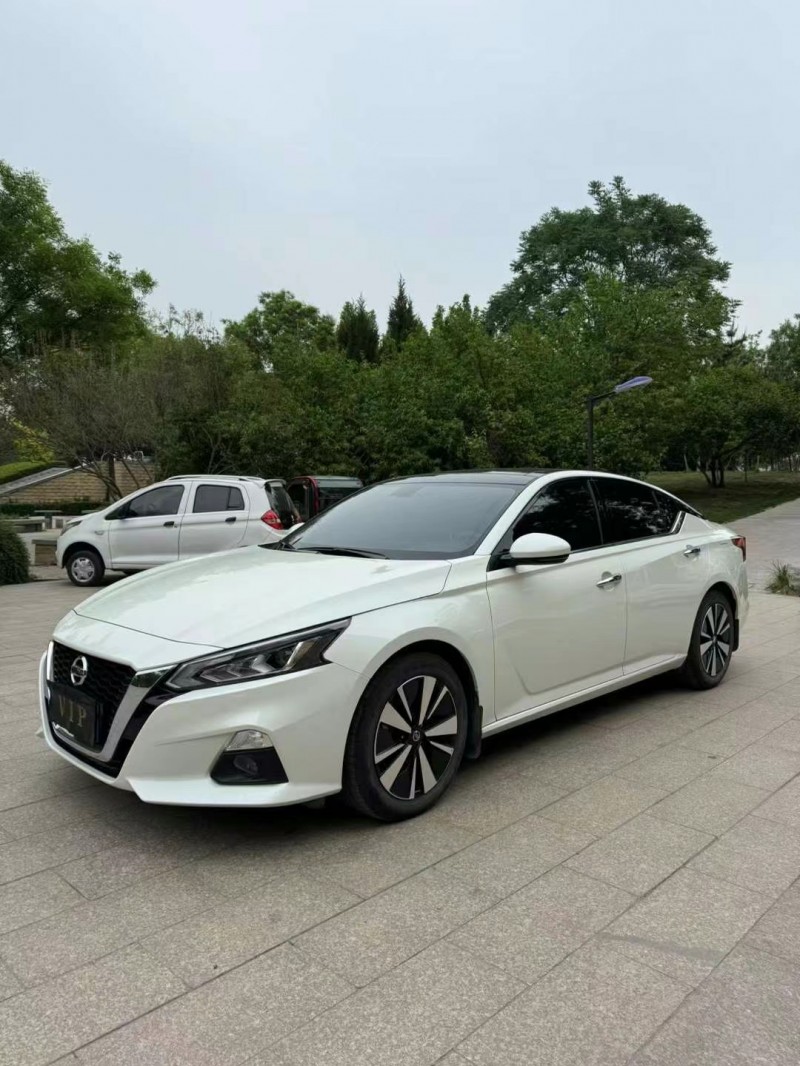 邢臺23年日產天籟2