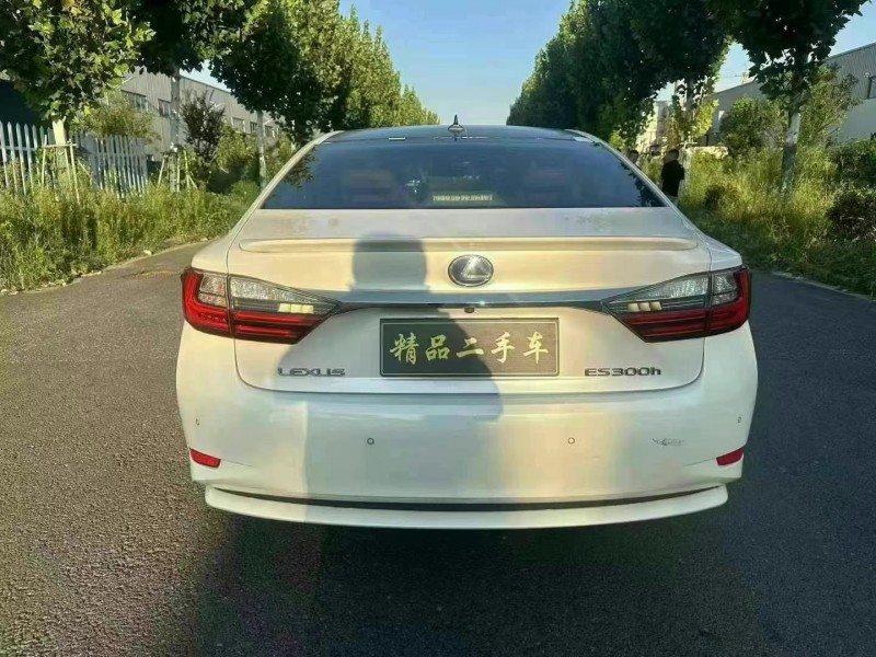 徐州15年雷克萨斯ES5