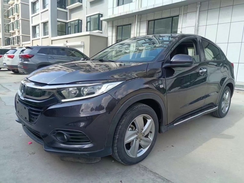 济宁21年本田缤智2