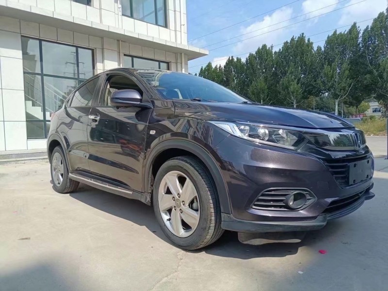 济宁21年本田缤智3