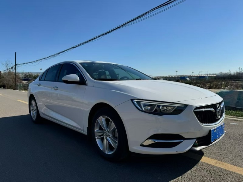 青岛19年别克君威3