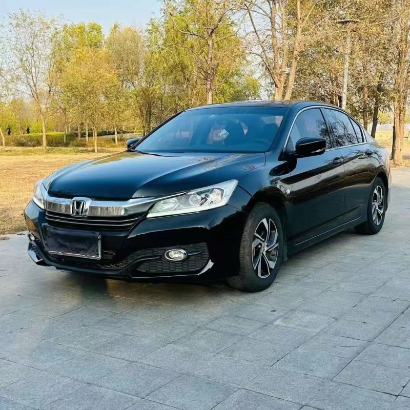 济宁18年本田雅阁7