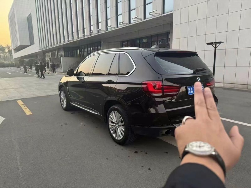 济宁17年宝马X55