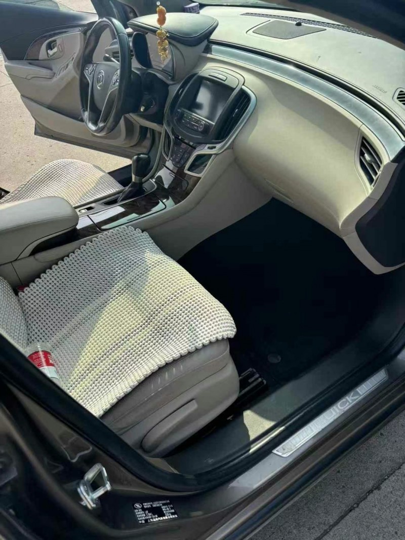 徐州14年别克君越5