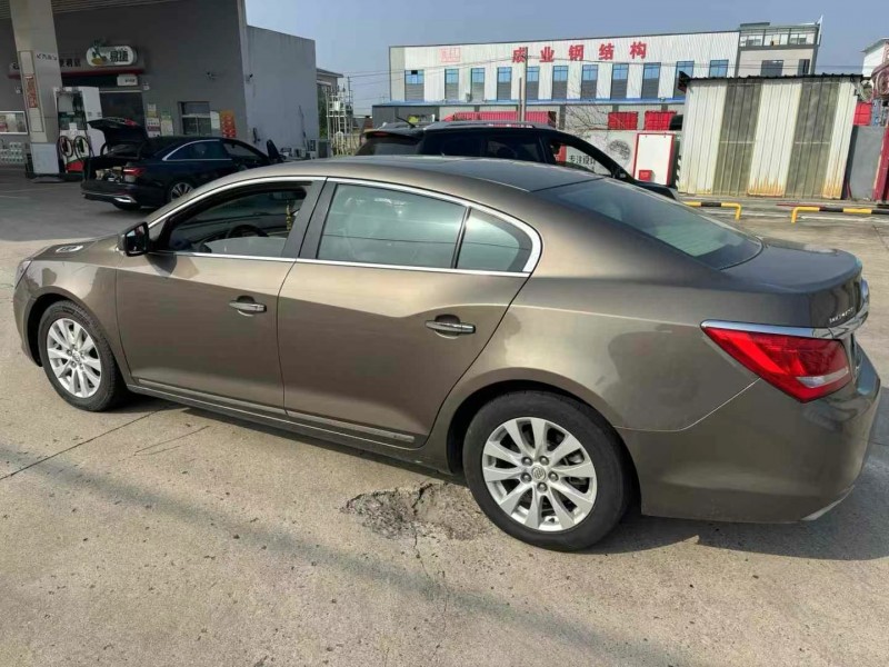 徐州14年别克君越8