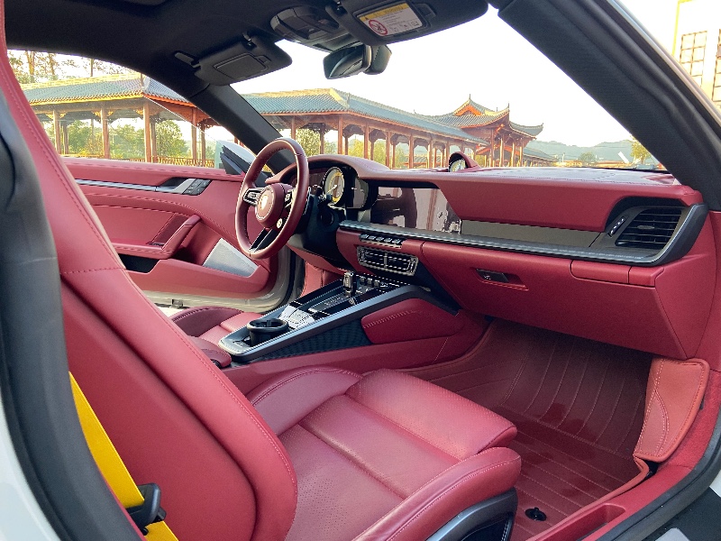 金華22年保時捷9118