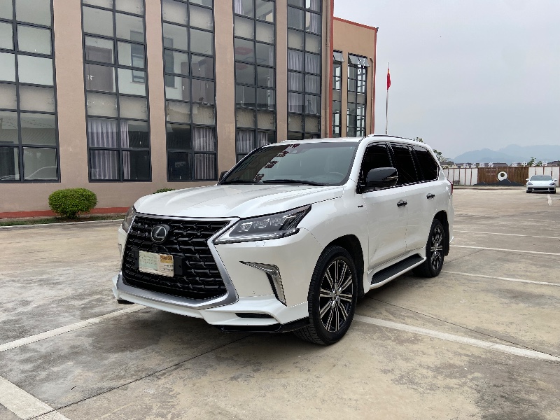 金華20年雷克薩斯LX2