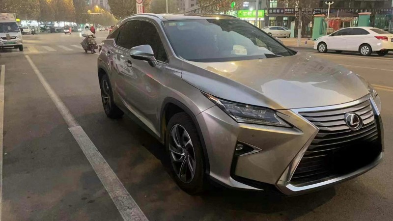 青岛16年雷克萨斯RX3
