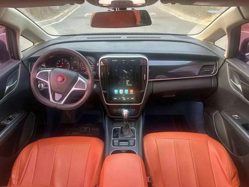 济宁18年比亚迪宋4