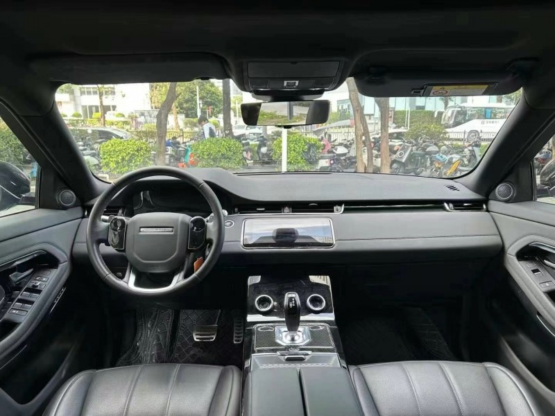 深圳21年路虎极光4