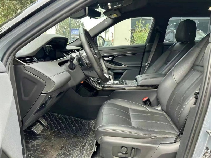 深圳21年路虎极光6