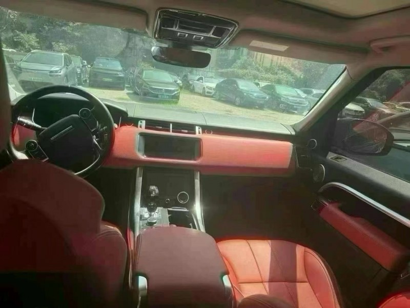 武汉19年路虎揽胜运动7